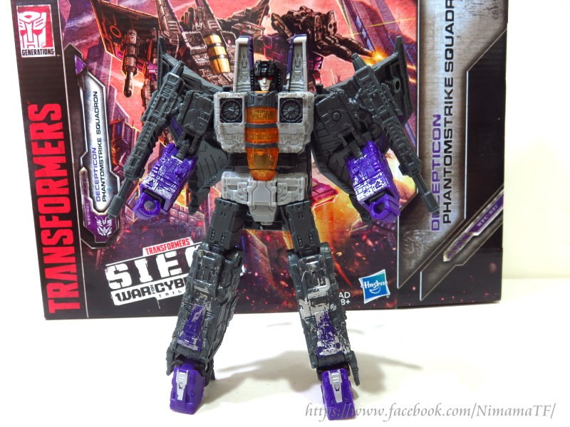 In Hand Photos Of Siege Skywarp Phantomstrike Squadron 05 (5 of 43)